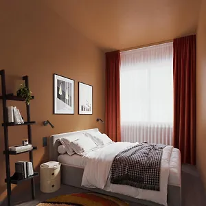 Bob W Ticinese 4* Milán