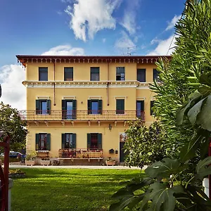 Giardino Ferrari , Verona Italy