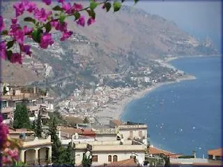 Isoco Guest House Sant'Alessio Siculo Italy