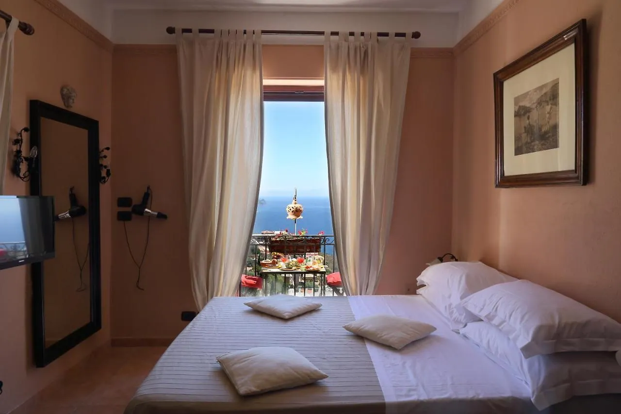 Isoco Guest House Sant'Alessio Siculo Bed & Breakfast