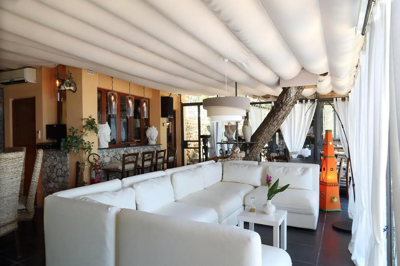 Bed & Breakfast Isoco Guest House Sant'Alessio Siculo