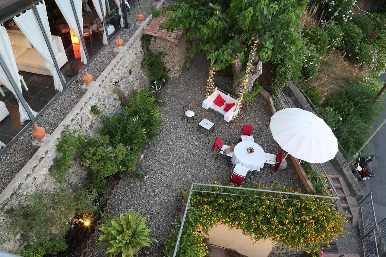 Isoco Guest House Sant'Alessio Siculo