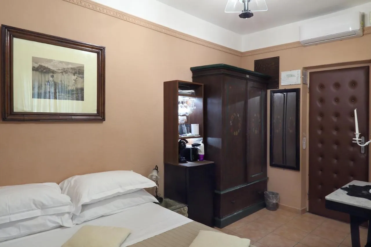 Isoco Guest House Sant'Alessio Siculo